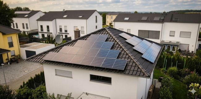 Our 2025 Home Solar Performance: 5 Years of Real Data