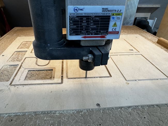 Zettelbox 2.0 cutting process