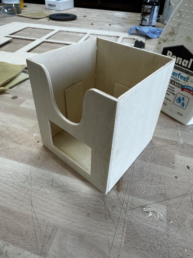 Zettelbox 2.0 cutting process